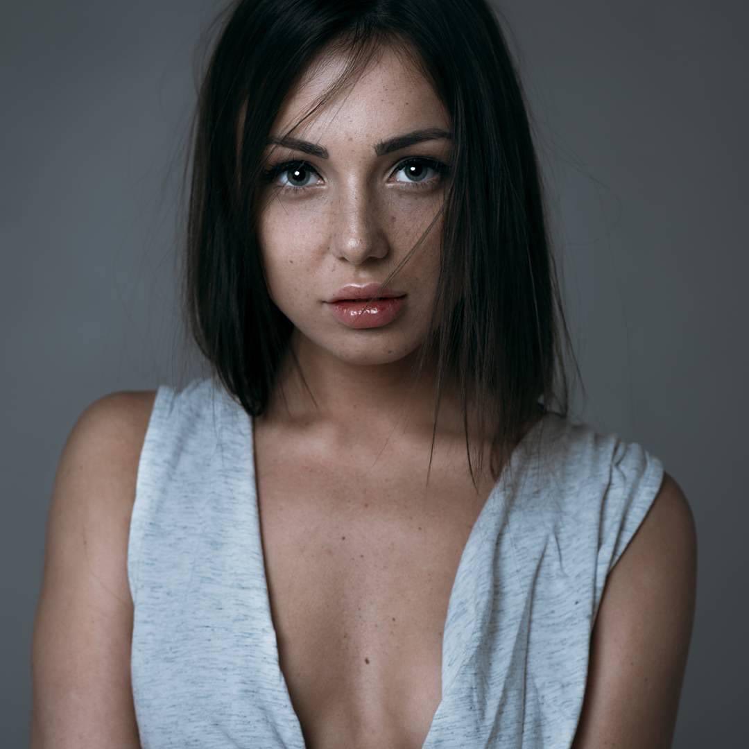 Foxy Di Bio, Age, Career, Net Worth, Height, Education, Boyfriend